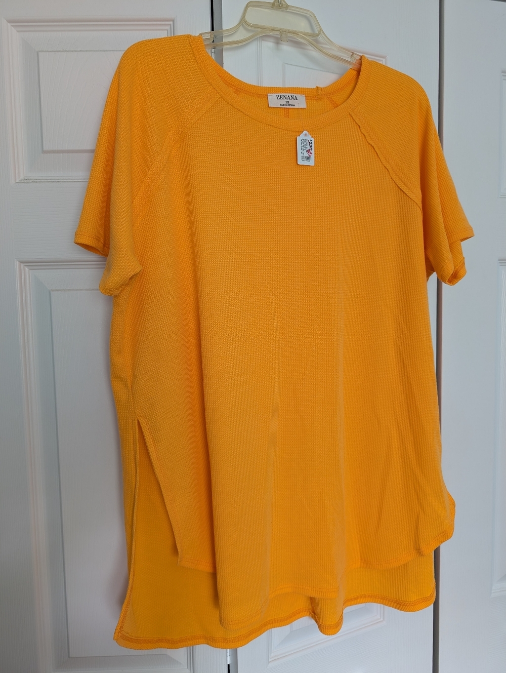 Zenana Short Sleeve Scoop Neck Tunic